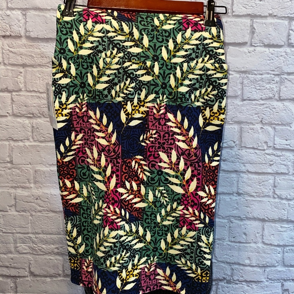NWT LuLaRoe Pencil Skirt